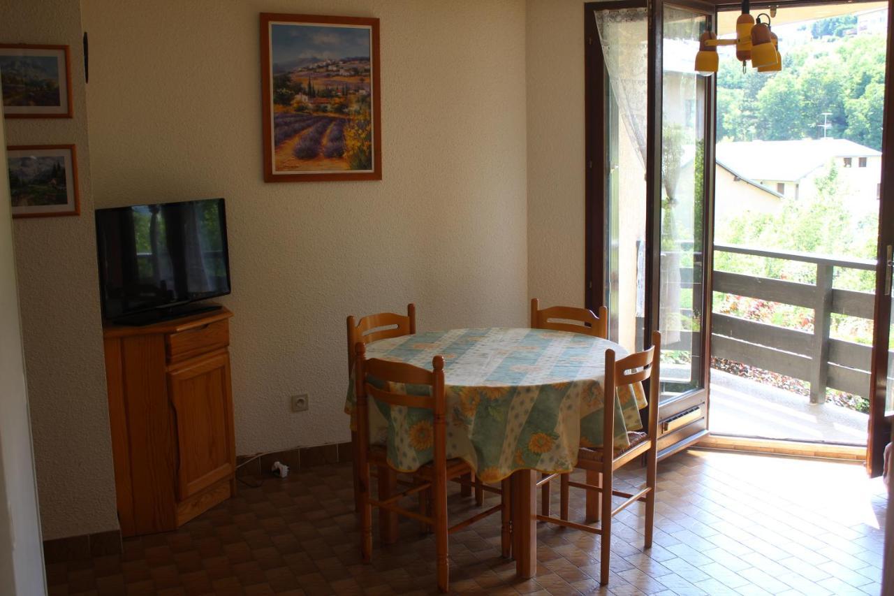 Appartement Au Calme, A Deux Pas Du Plan D Eau Embrun Exterior foto